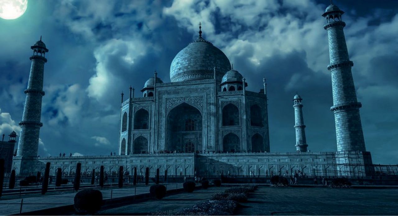 taj mahal temple at night