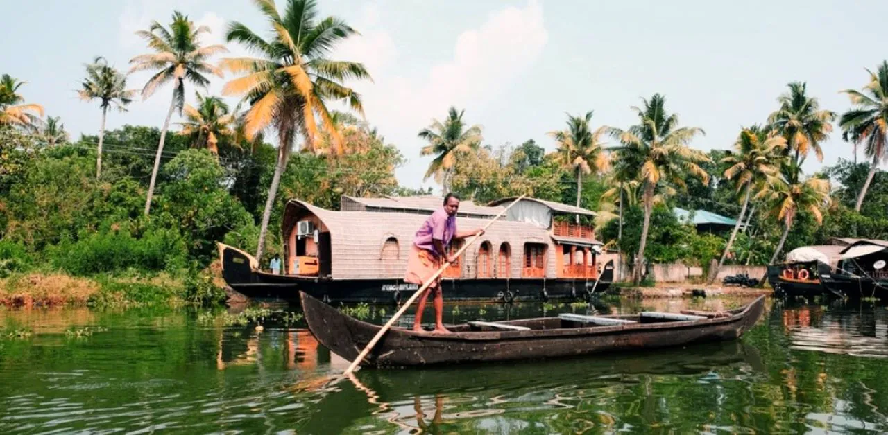 Indian house-boat